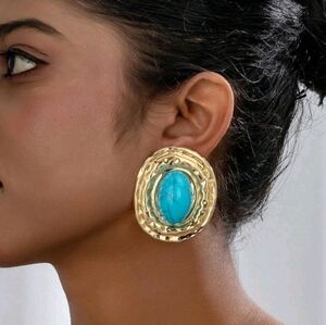 NEW! Stunning Retro Turquoise Statement Oval Post Earrings